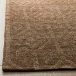 Jessie Geometric Woven Accent Rug - Safavieh