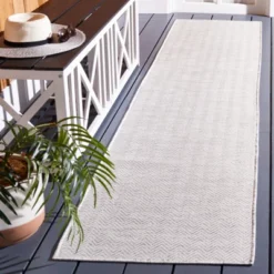 Hampton HTN233 Power Loomed Indoor/Outdoor Area Rug - Safavieh