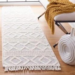 Vermont VRM251 Hand Loomed Area Rug - Safavieh