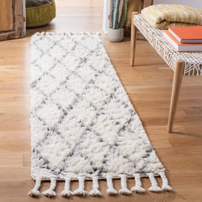 Casablanca CSB951 Hand Tufted Area Rug - Safavieh 3 Casablanca CSB951 Hand Tufted Area Rug - Safavieh