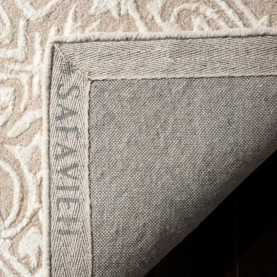 Gwen Medallion Tufted Accent Rug - Safavieh 4 Gwen Medallion Tufted Accent Rug - Safavieh - Image 2