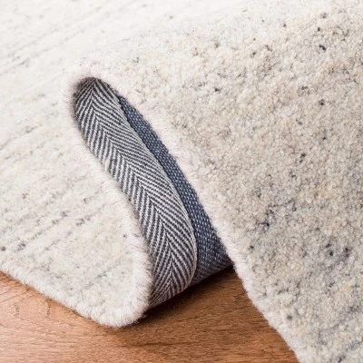 Himalaya HIM413 Hand Tufted Area Rug - Safavieh 6 Himalaya HIM413 Hand Tufted Area Rug - Safavieh - Image 4