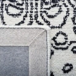 Metro MET993 Hand Tufted Area Rug - Safavieh -Safavieh Sales Store GUEST eb753f2c a99b 4587 9c30 6214143e49f4