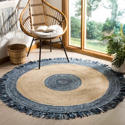 Jeanne Solid Woven Area Rug - Safavieh 4 Jeanne Solid Woven Area Rug - Safavieh - Image 2